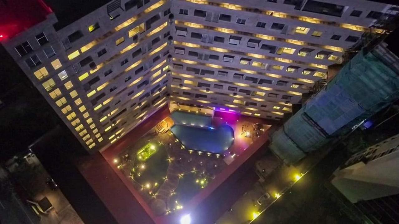 Hasara Oceanfront *