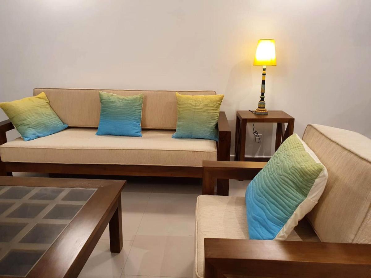 Hasara Oceanfront Apartamento