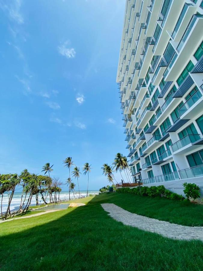 Hasara Oceanfront Apartamento